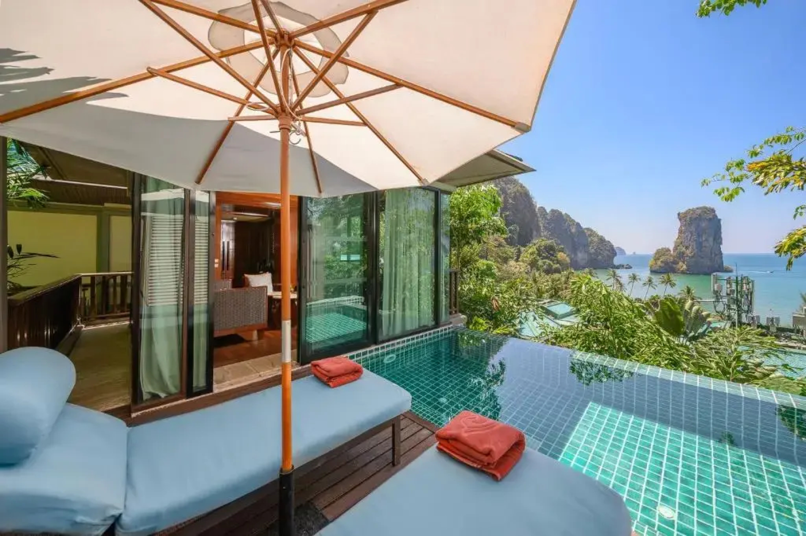 Отель Centara Grand Beach Resort and Villas Krabi