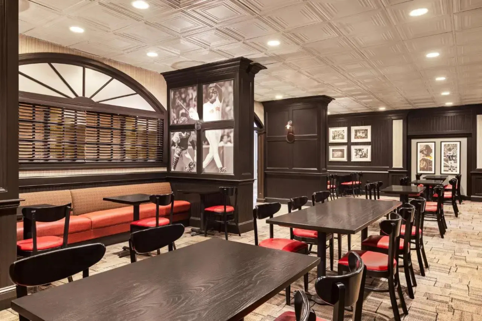 Holiday Inn Boston - Cambridge Area by IHG