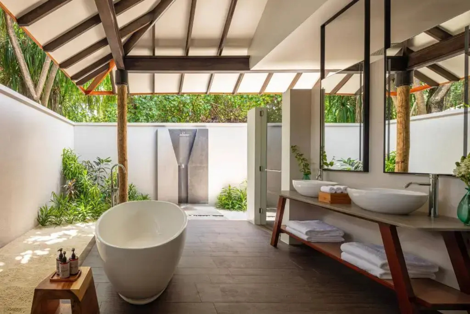 NH Collection Maldives Havodda Resort