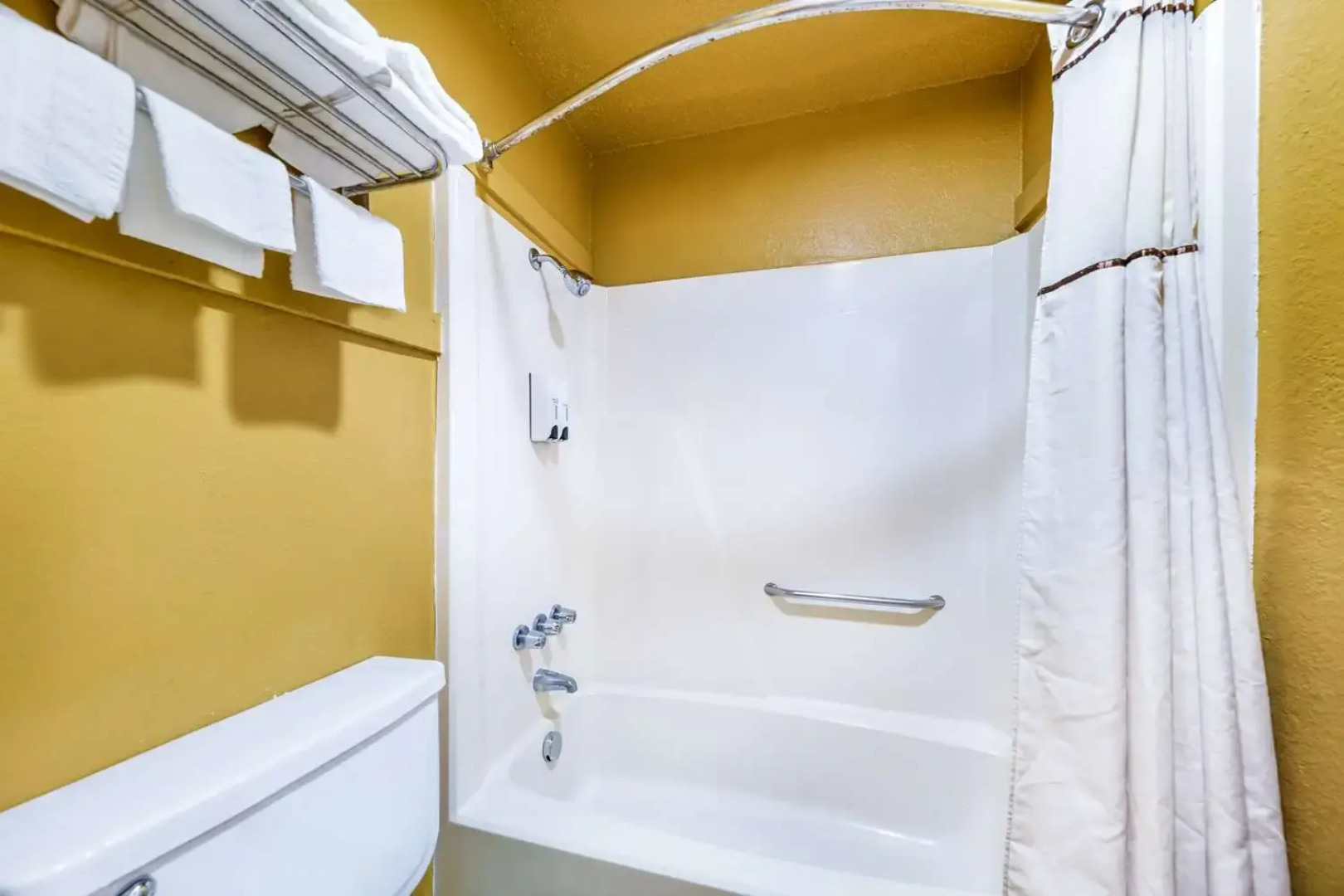 Americas Best Value Inn Bonham