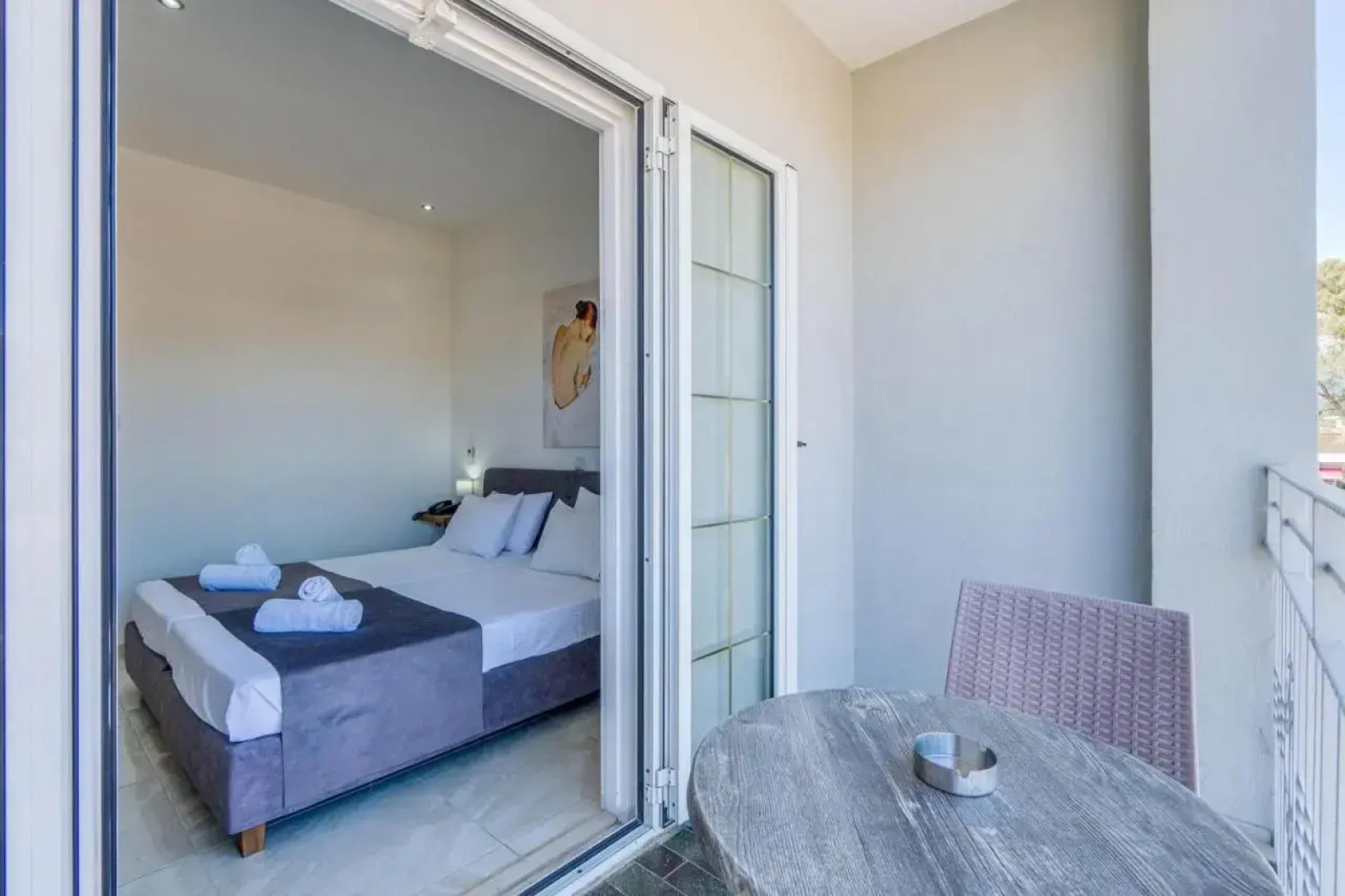 Angela Hotel and Apartments