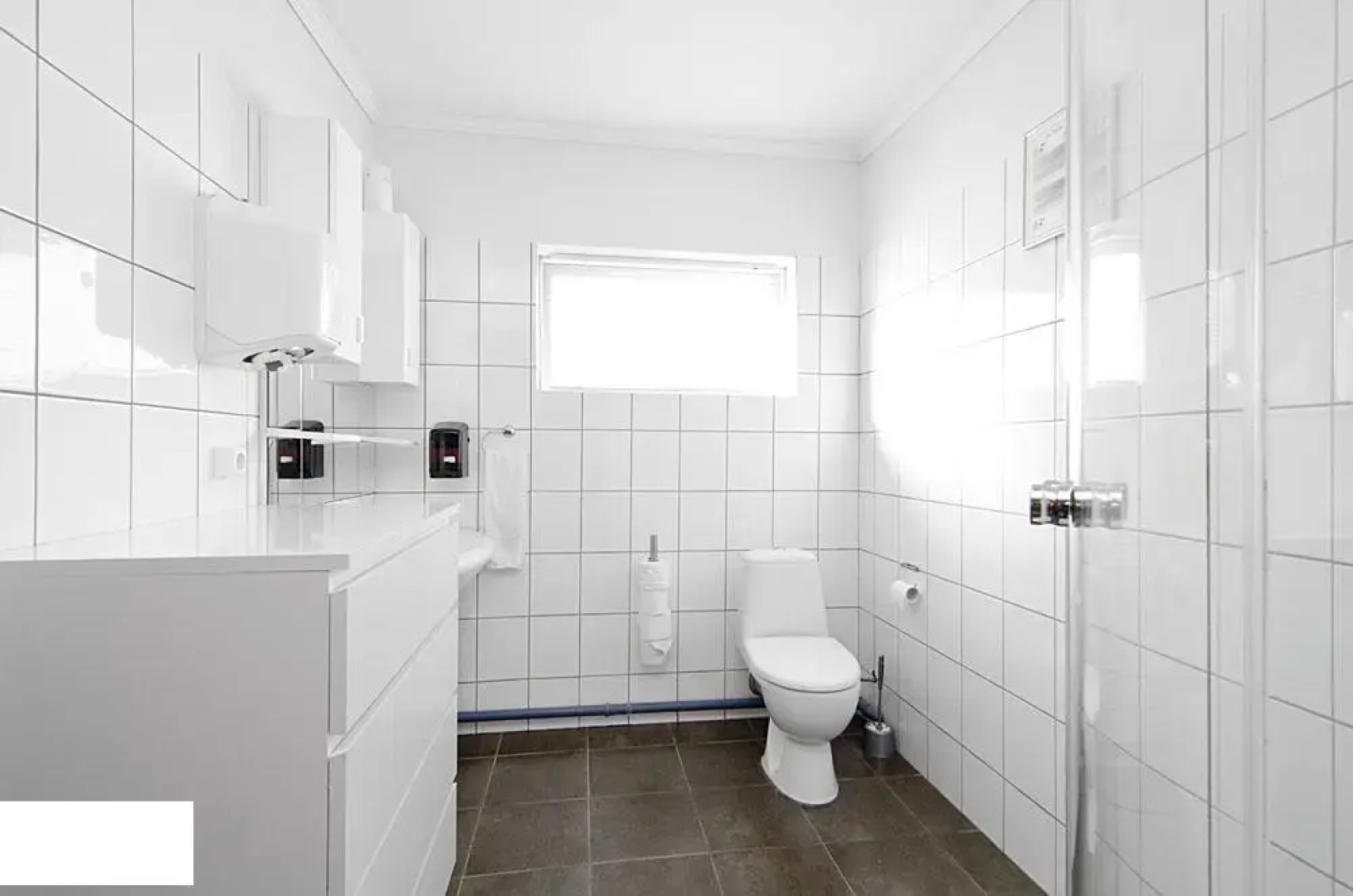 B&B Guesthouse - Bed and Breakfast Keflavik Centre