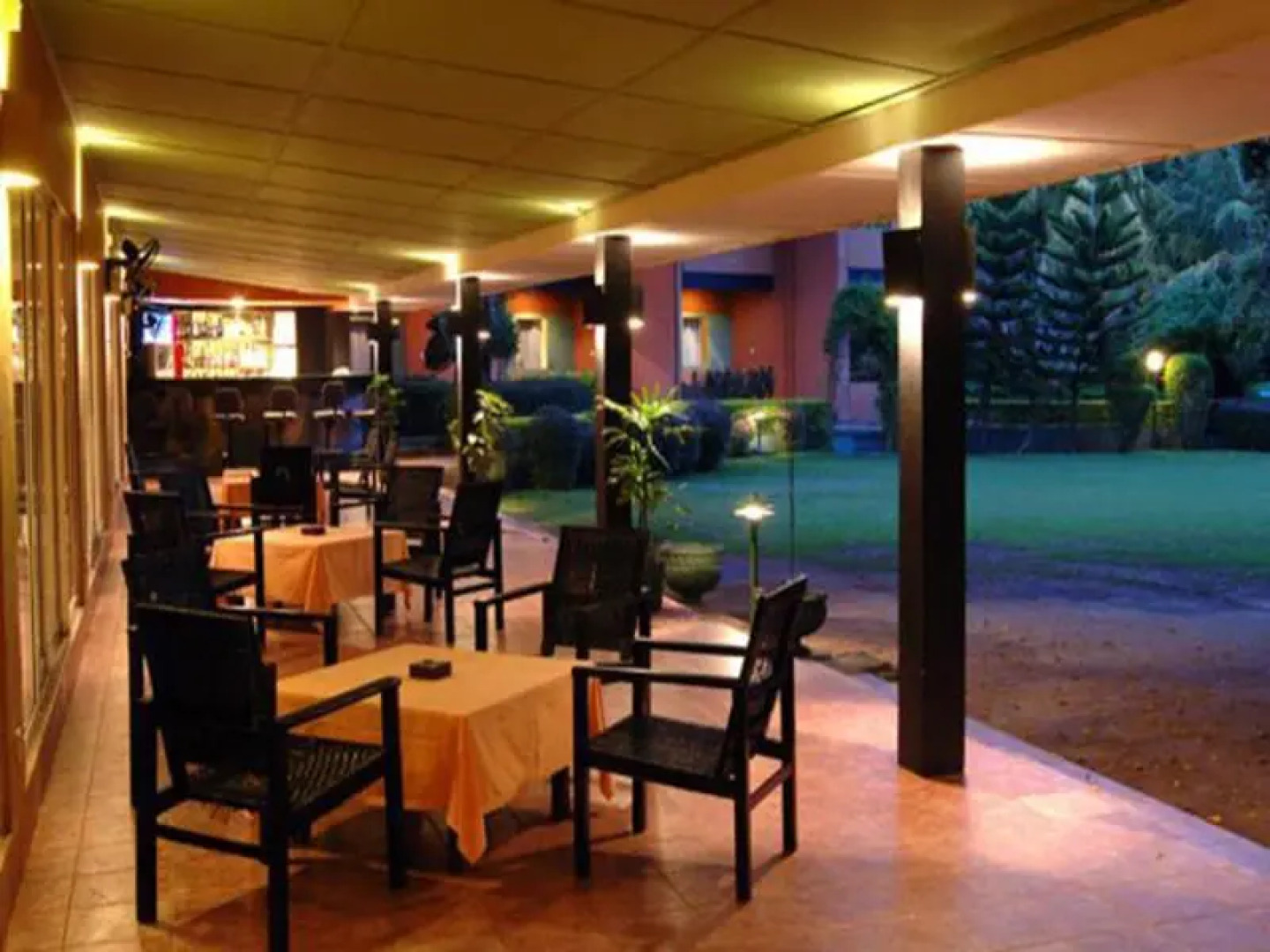 Miridiya Lake Resort