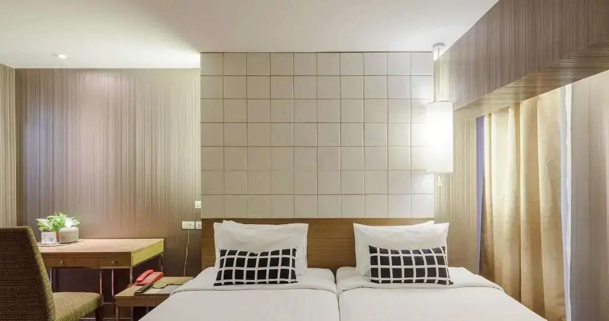 Отель Tango Vibrant Living Hotel