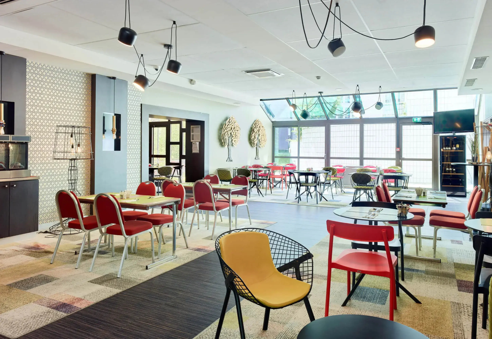 B&B HOTEL Saint-Quentin-en-Yvelines Centre Gare