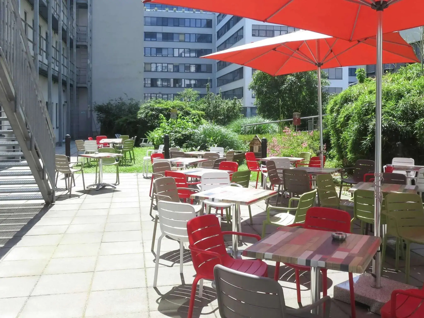 Отель Novotel Suites Wien City Donau