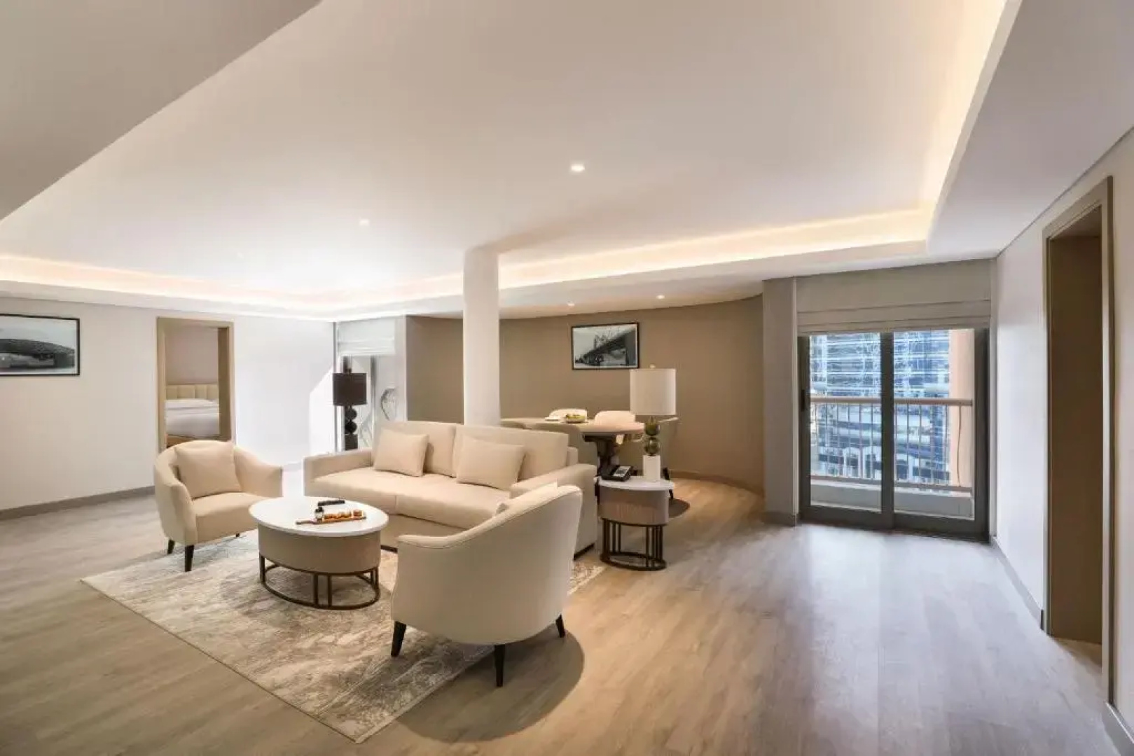 Курортный отель Sheraton Abu Dhabi
