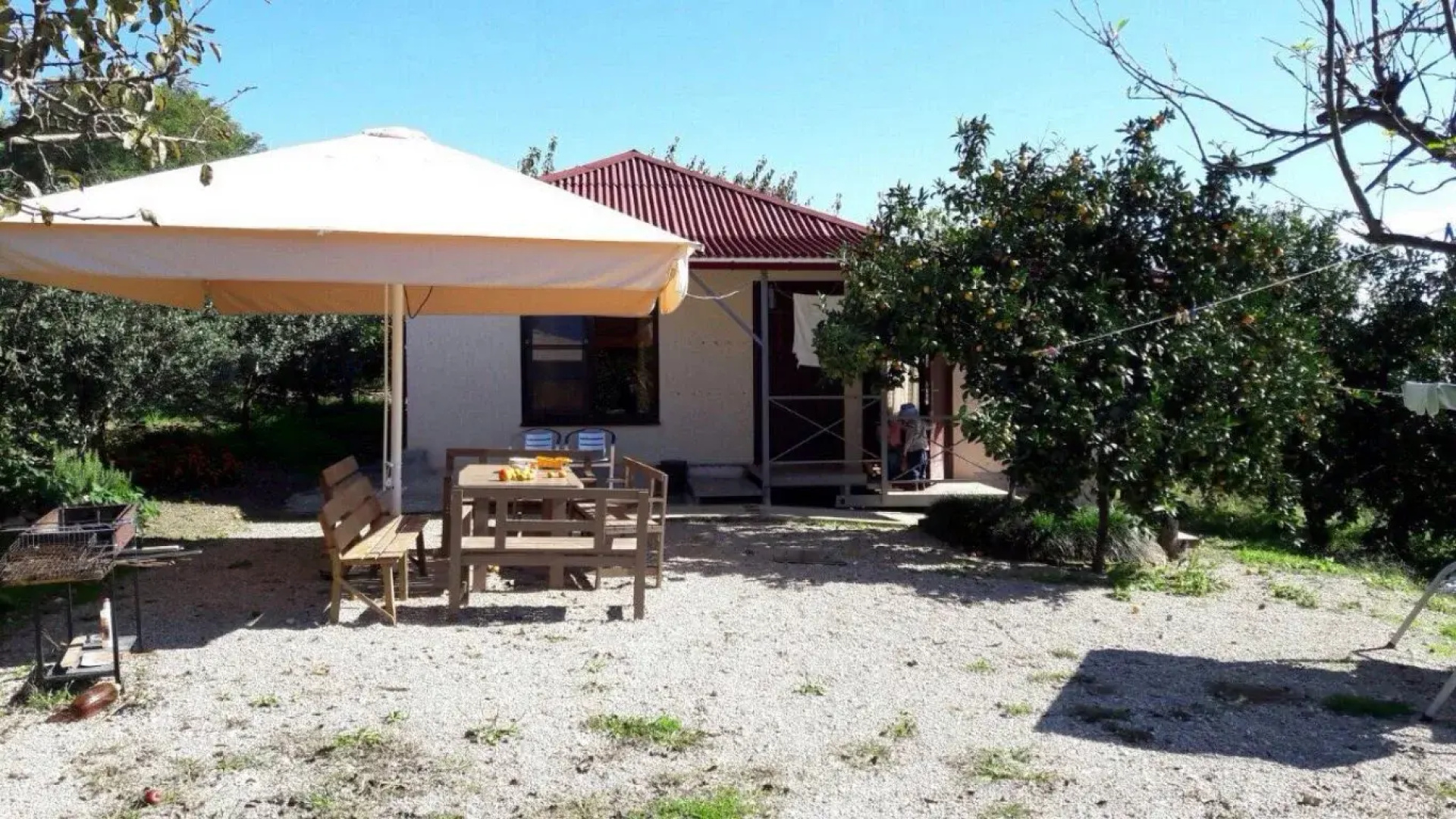 Mandarinovyij Dvorik Guest House