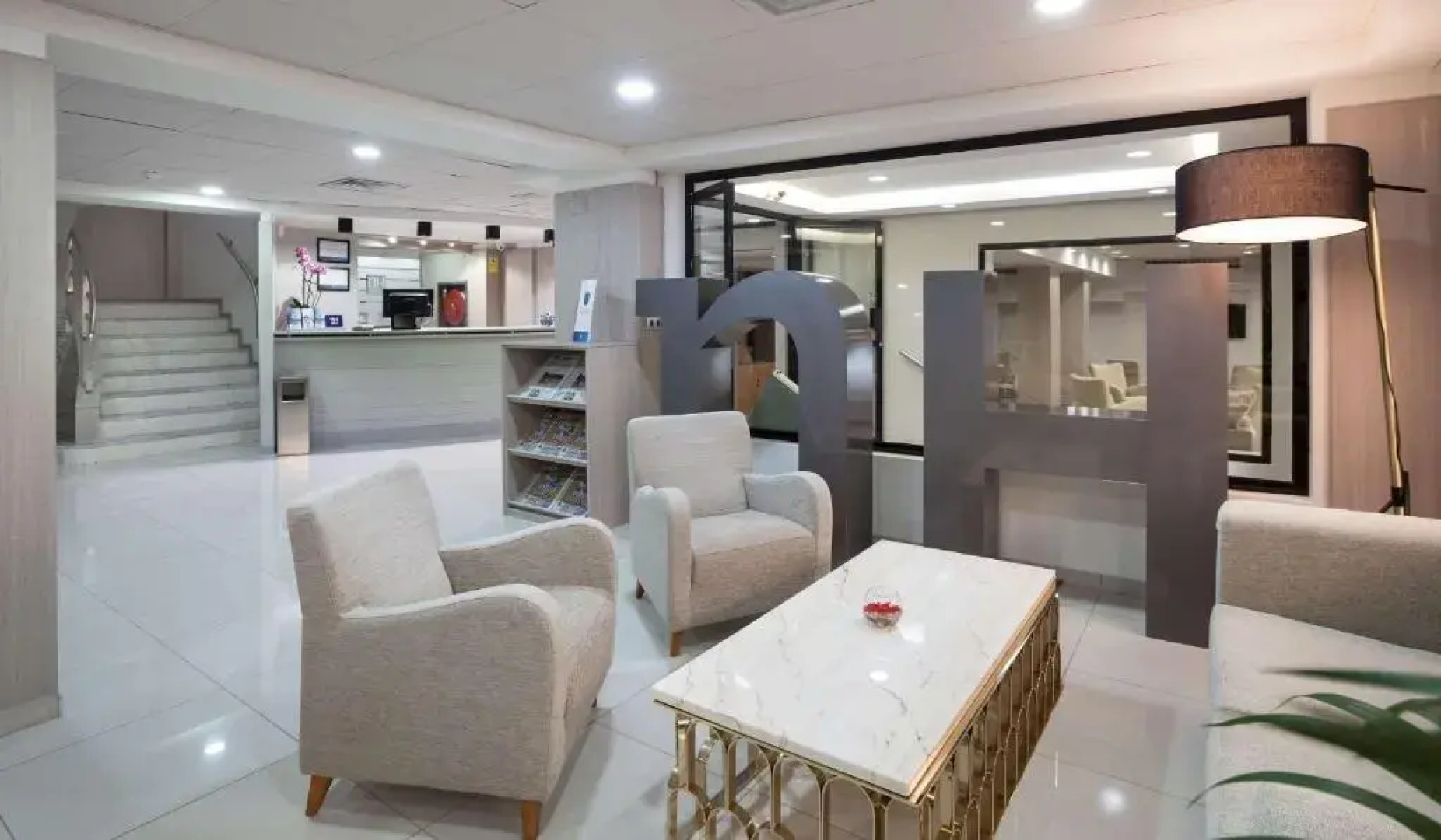 Отель NH Las Palmas Playa las Canteras