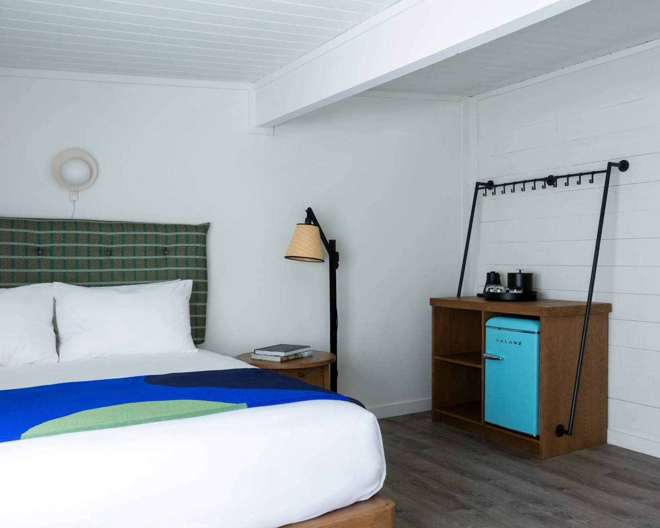 Отель Outbound Stowe