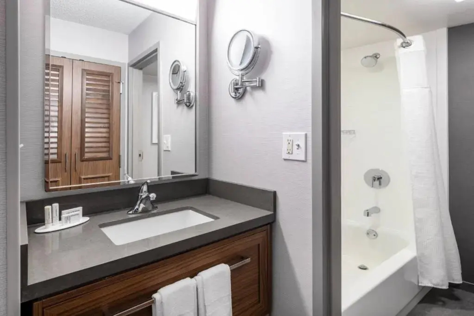 Courtyard by Marriott Austin South