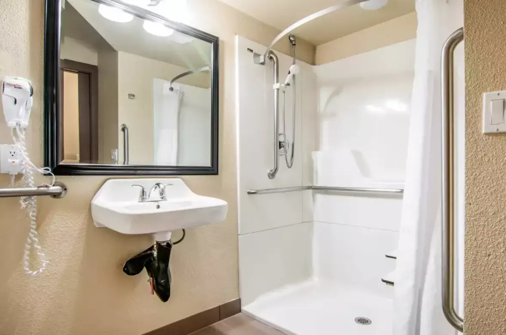 Comfort Inn & Suites Vancouver Downtown City Center