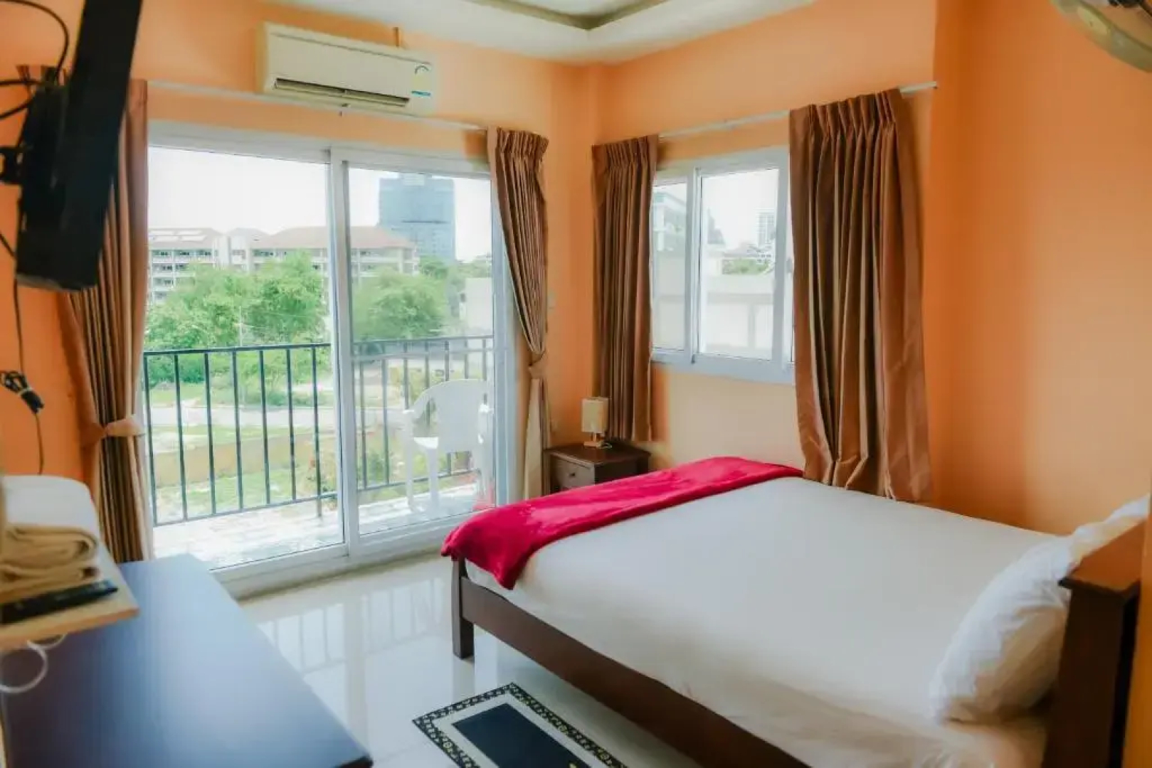 Patumnak Beach Guesthouse