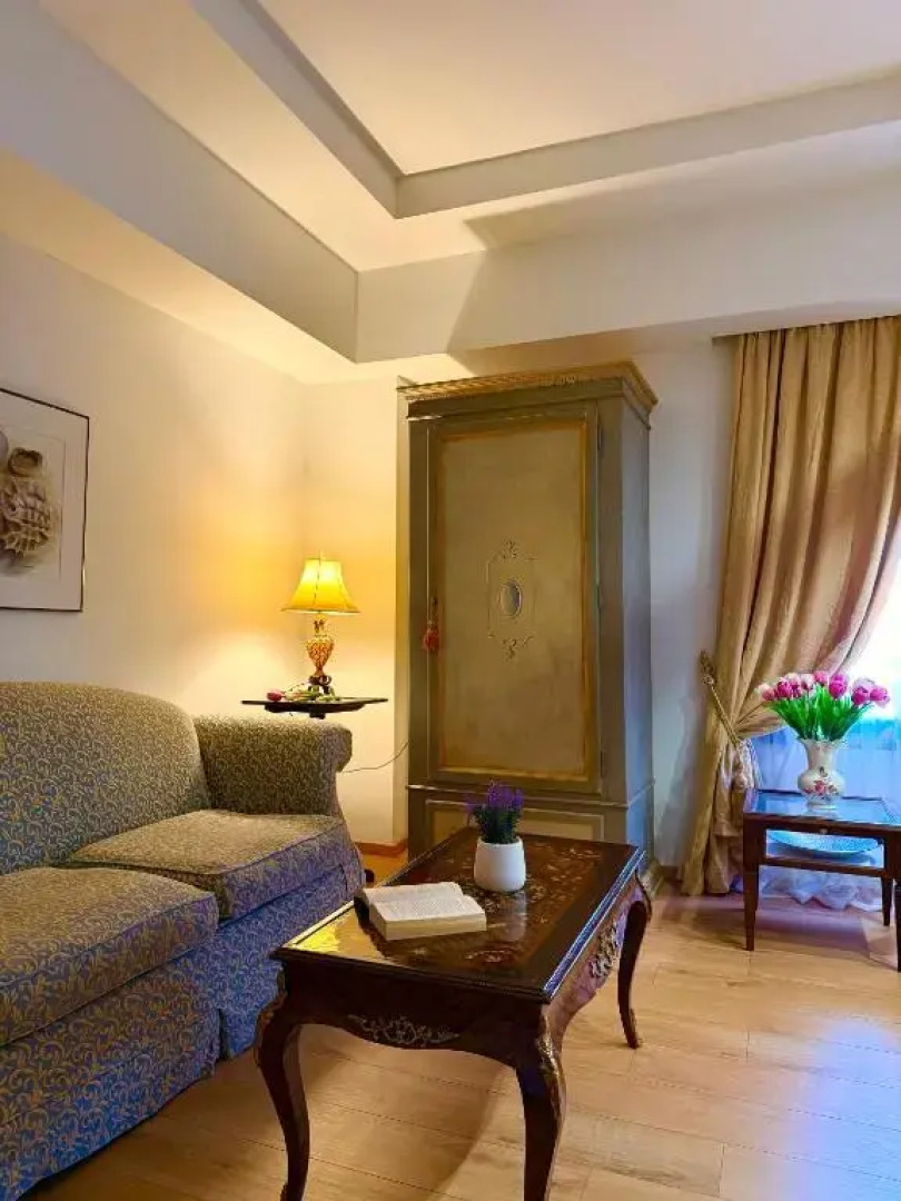 Great Greece Le Convivial Suites