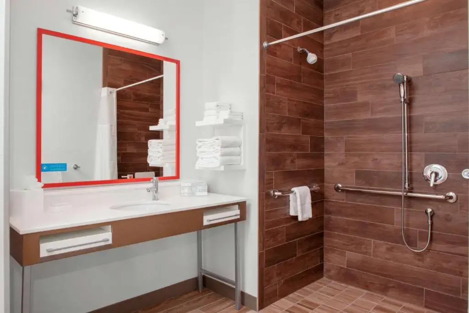 Hampton Inn & Suites Overland Park South