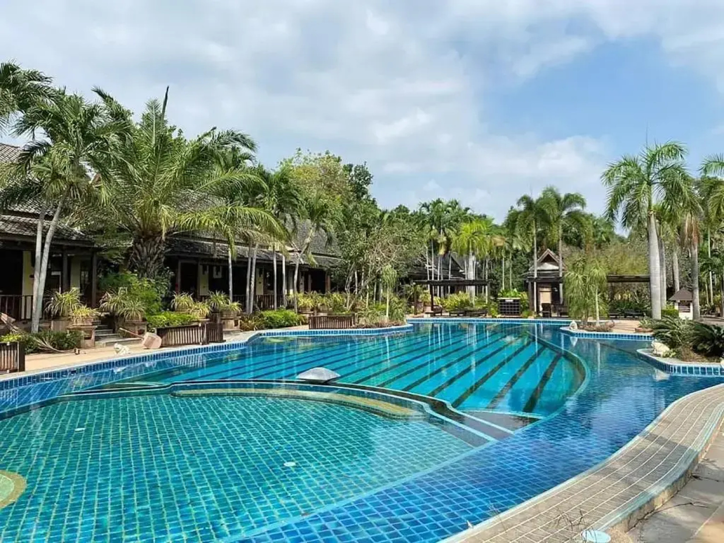 Botany Beach Resort Pattaya