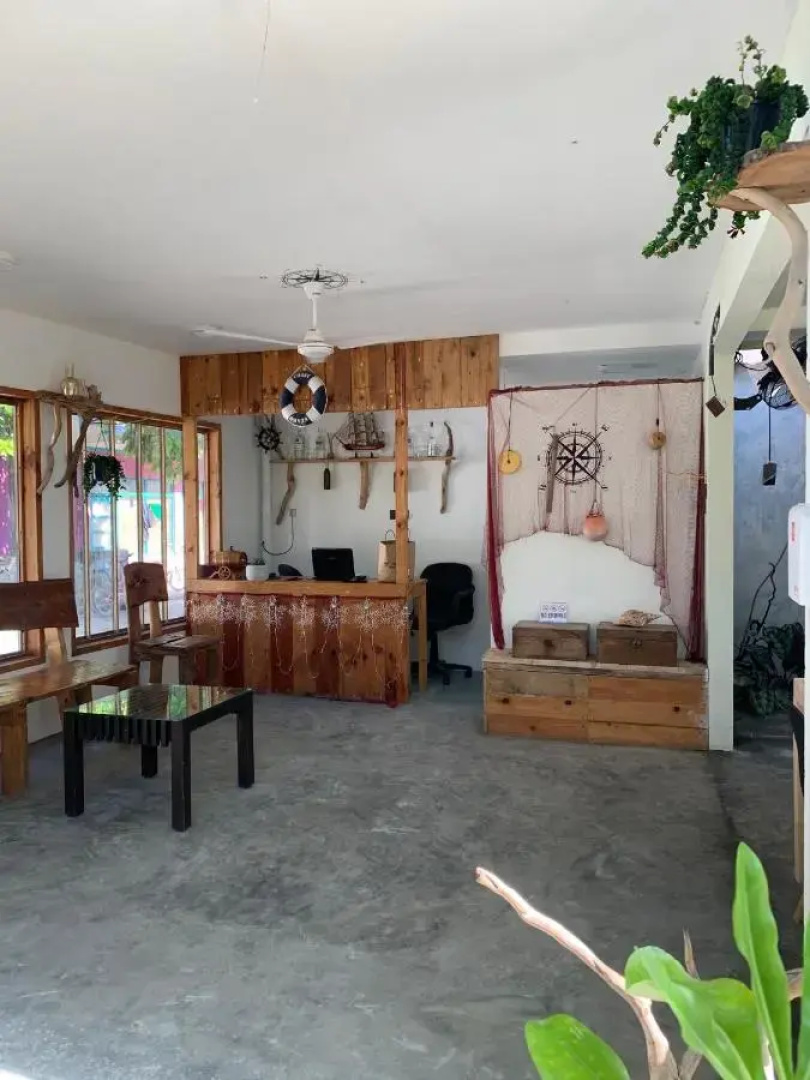 Ithaa Thoddoo Inn