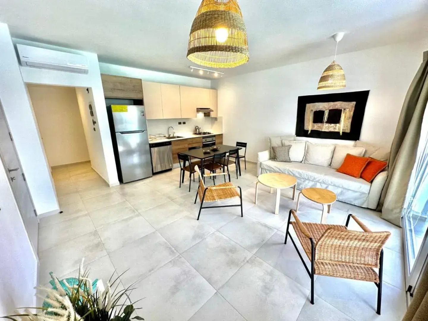 Estrella Dominicus by Advantage Club