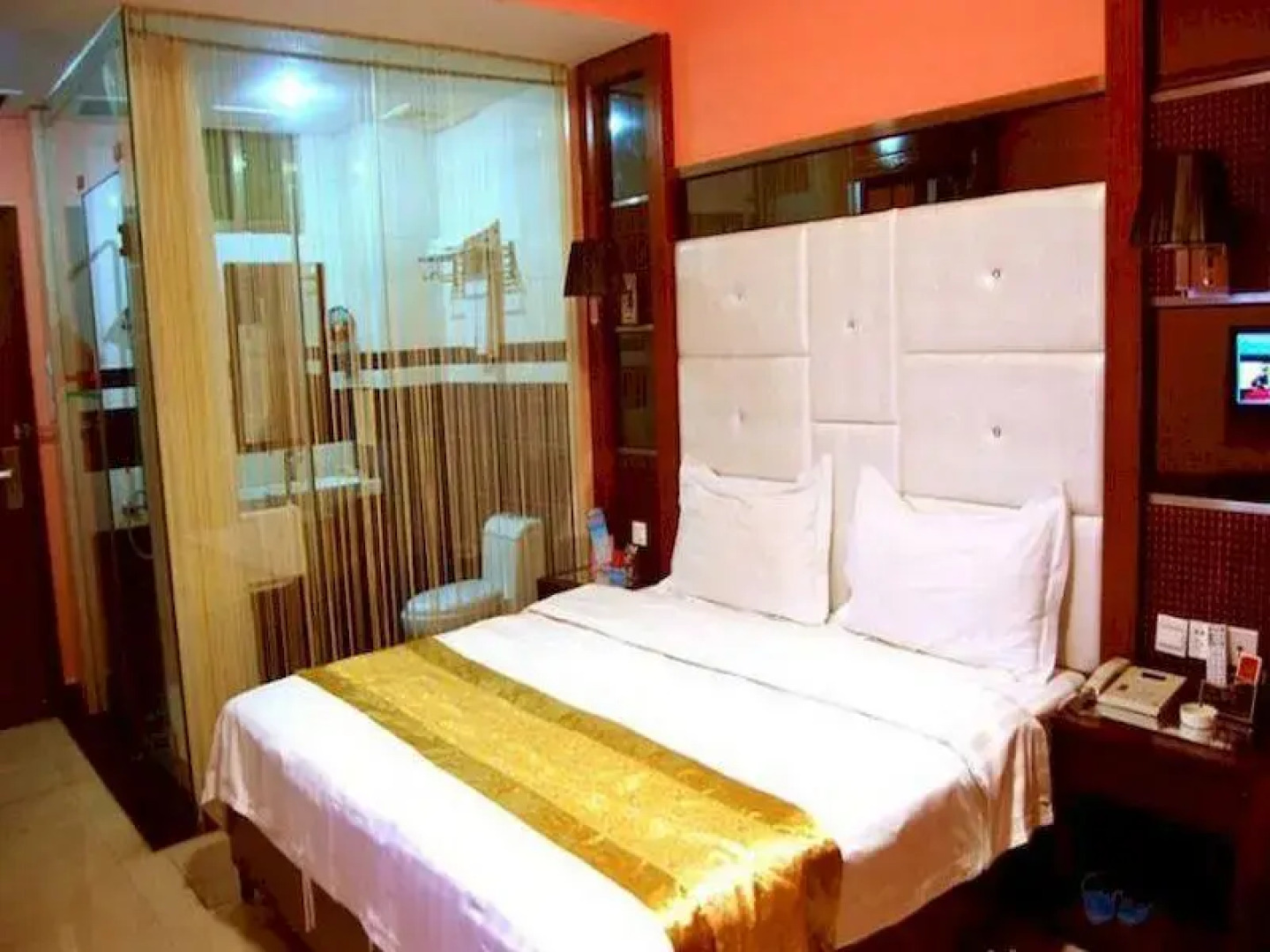 China Century Comm Meree Hotel