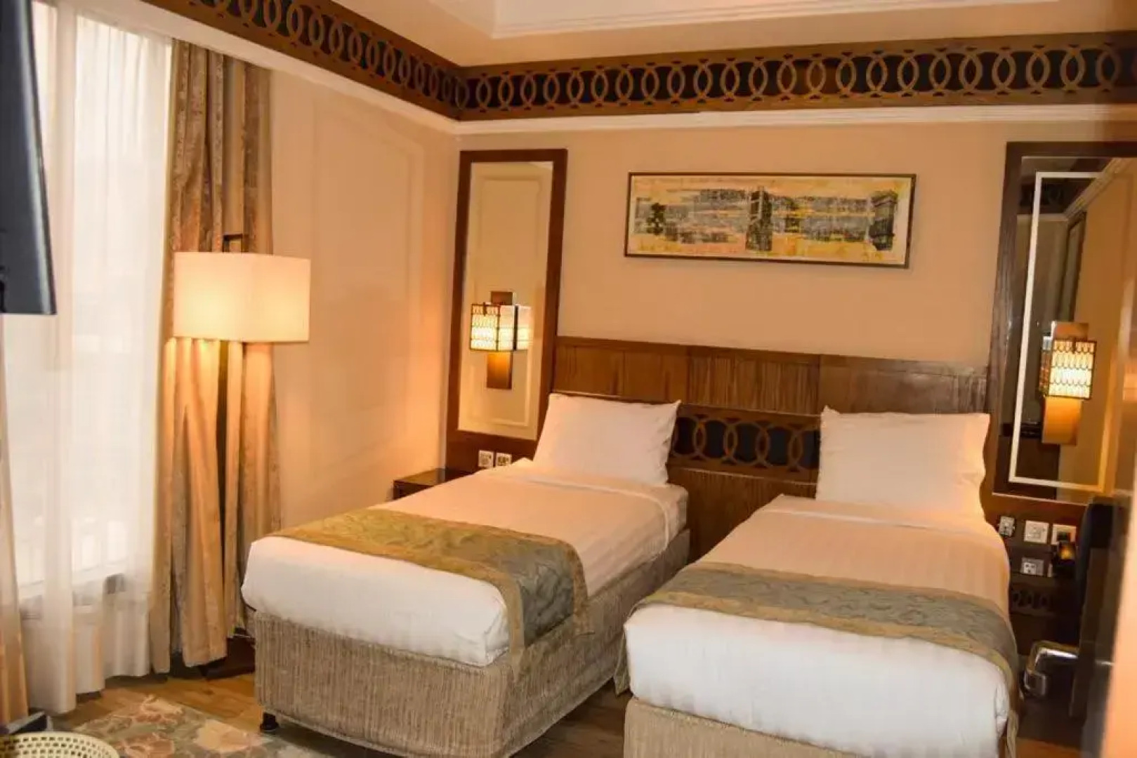 Violet Al Azizia Hotel