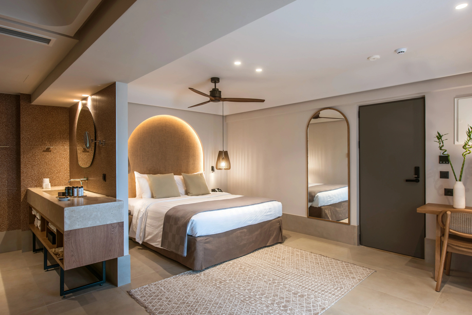 Paralos Venus Suites - Adults Only