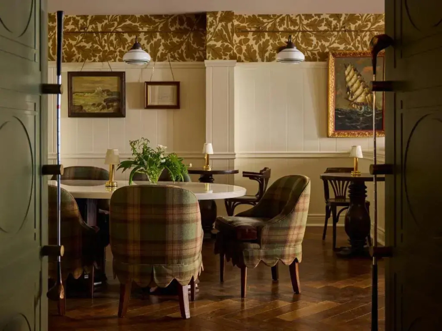 Гостевой дом Portrush Adelphi