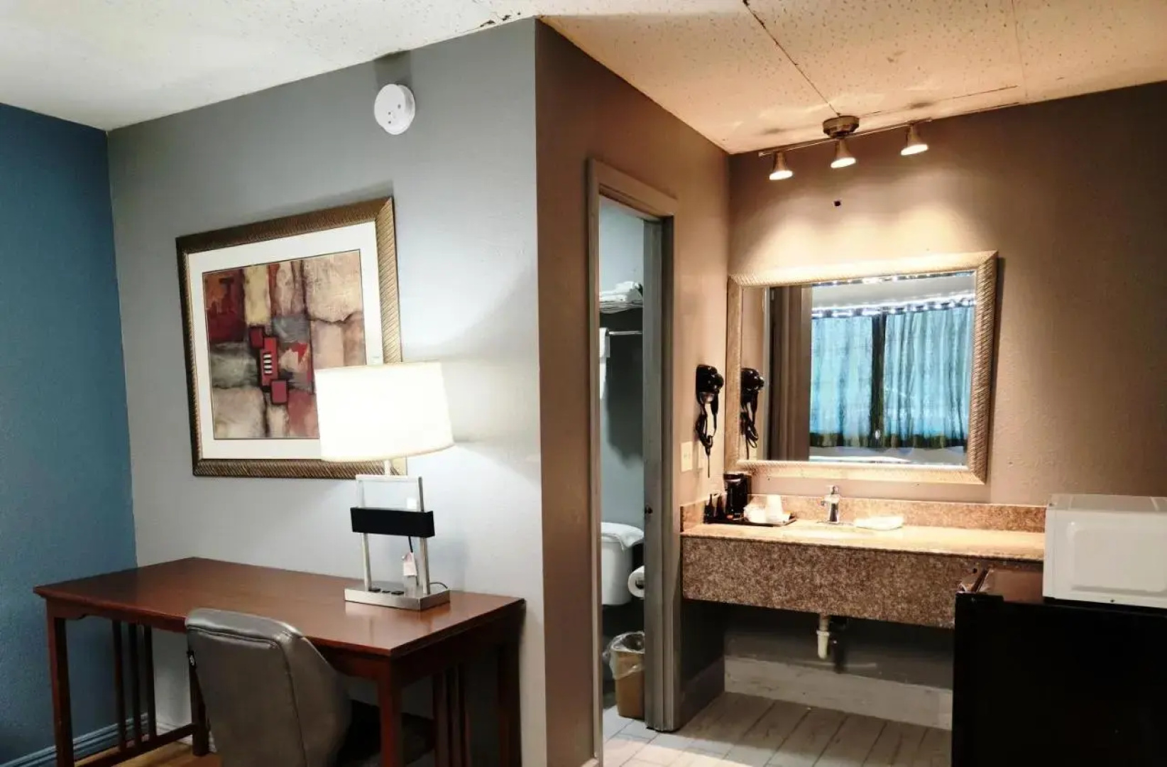 Executive Inn at Mena
