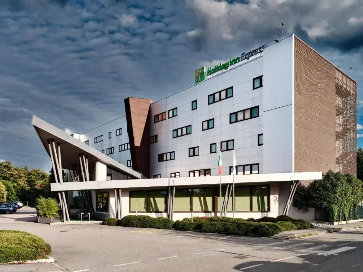 Holiday Inn Express Milan - Malpensa Airport by IHG