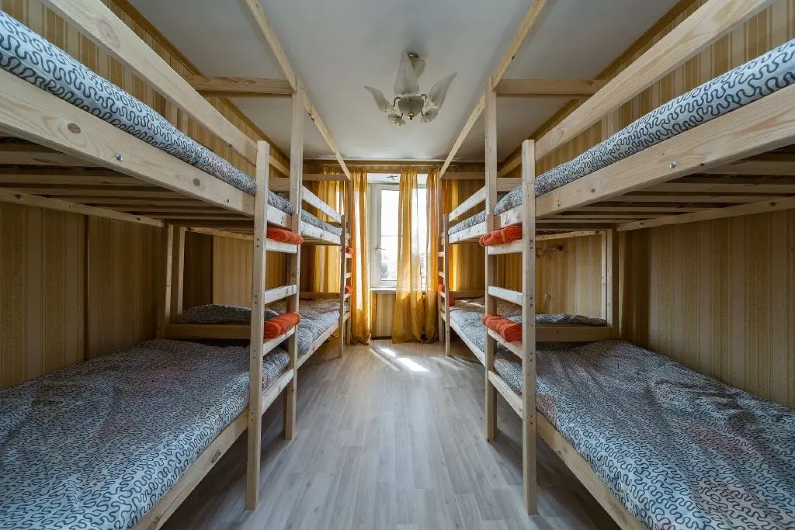 Crazy Monkey Hostel next to the Moscow Zoo