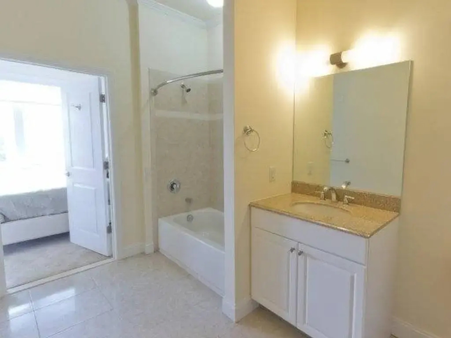 Cesar Suites at New York Plaza