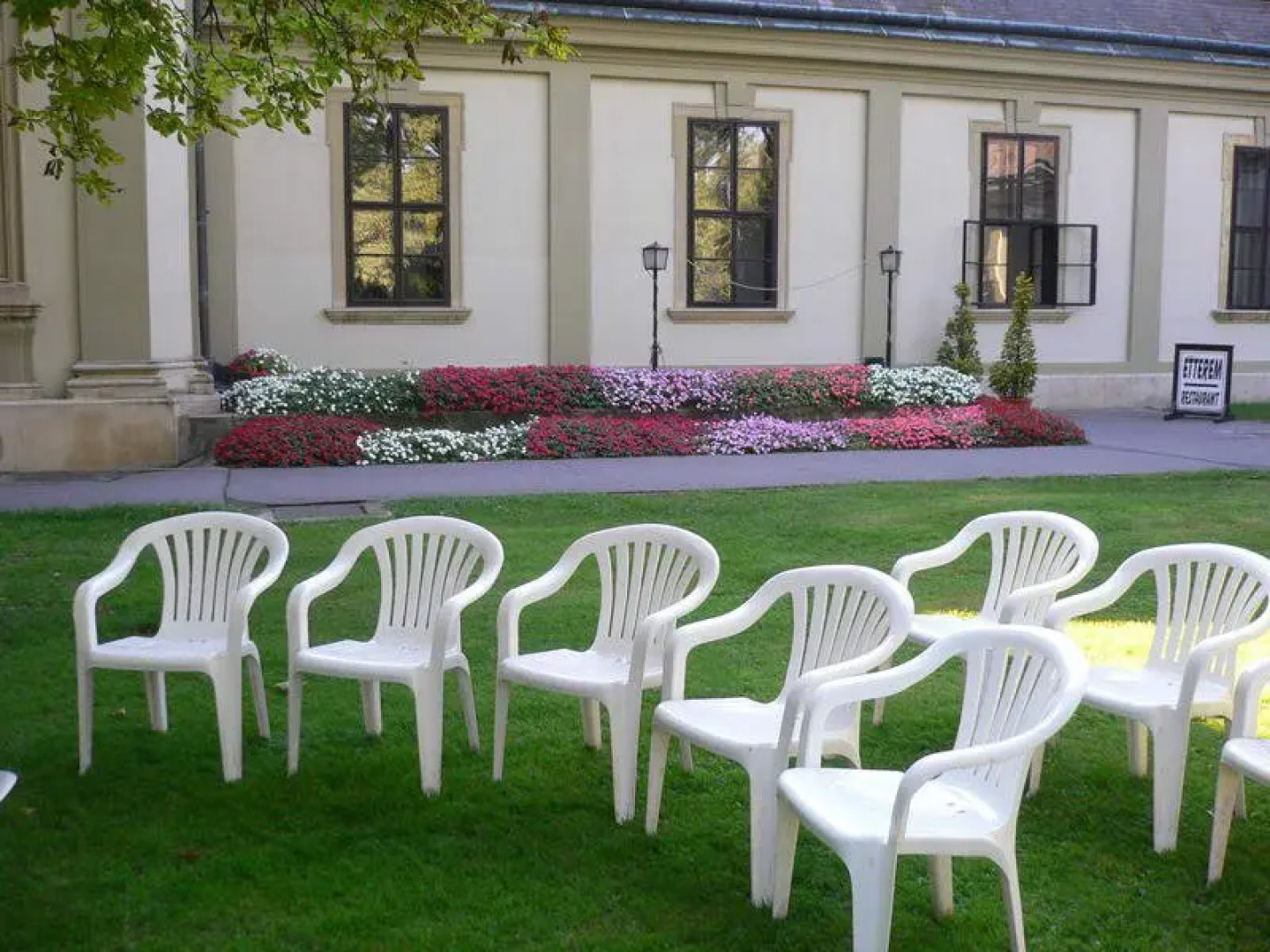 Savoyai Kastelyszallo