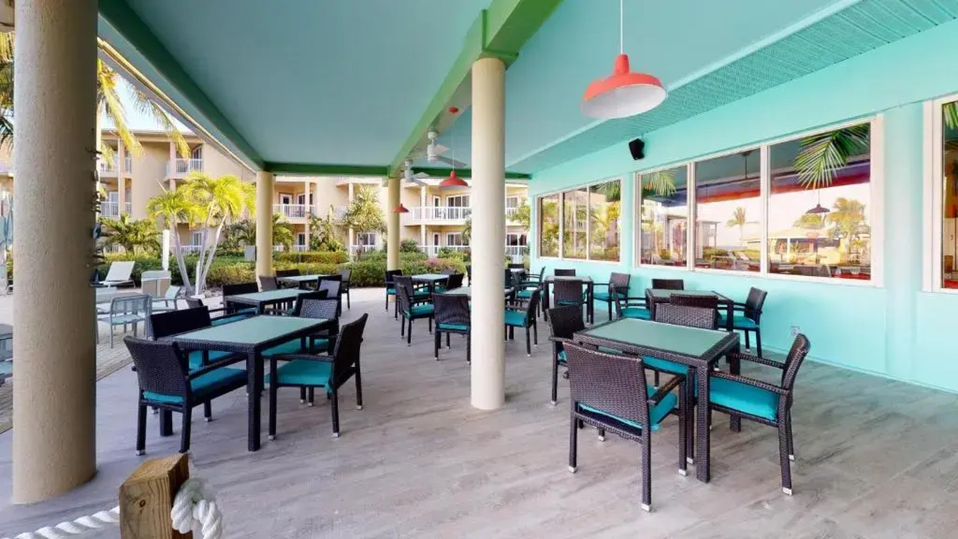 Holiday Inn Resort Grand Cayman by IHG