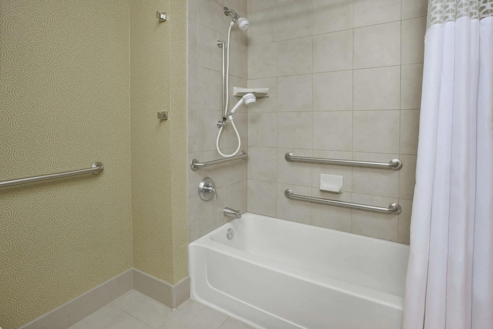 Hampton Inn & Suites Wichita Northeast
