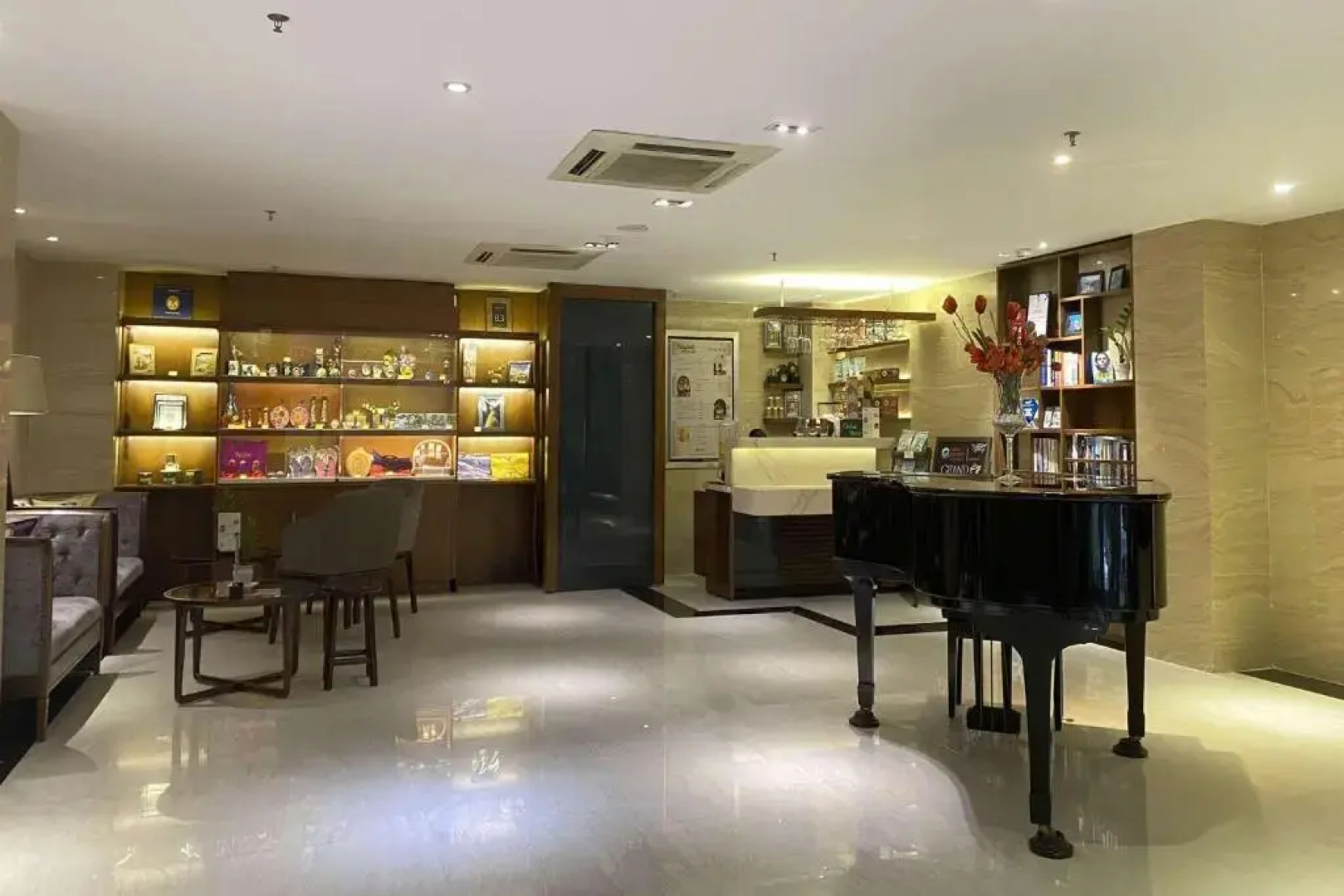 Adora Mira Hotel