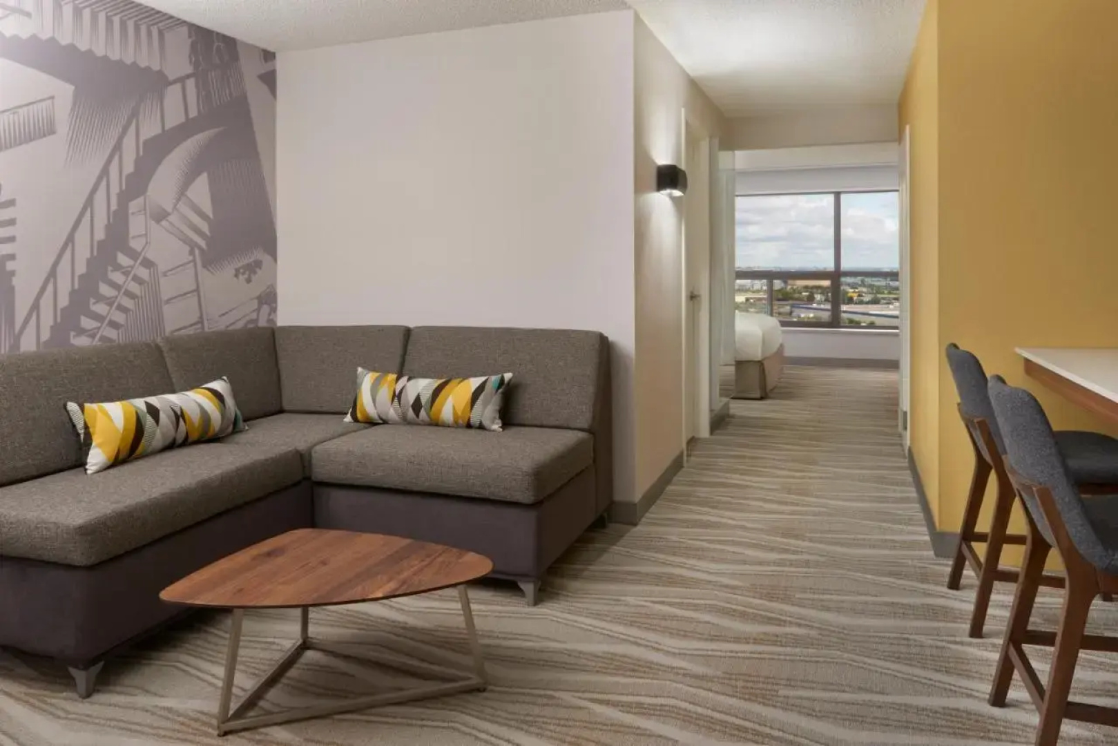 Hilton Toronto Airport Hotel & Suites