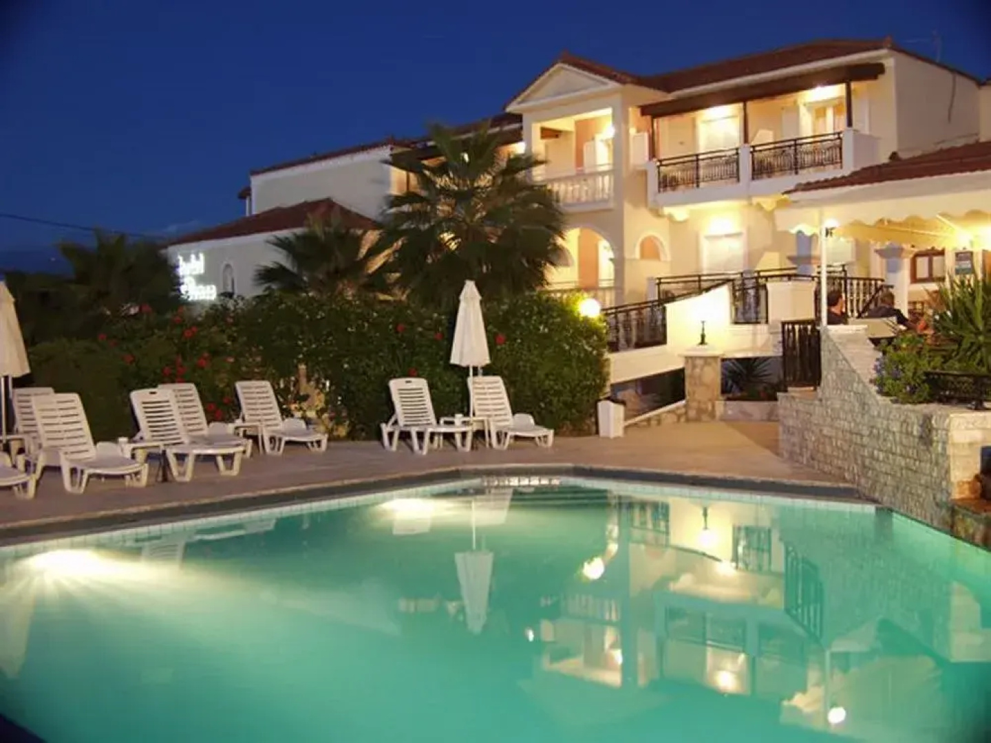 Venus Hotel & Suites