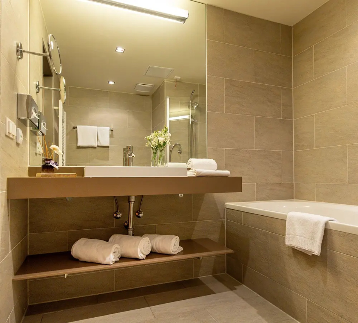 Naturparkhotel Lambrechterhof