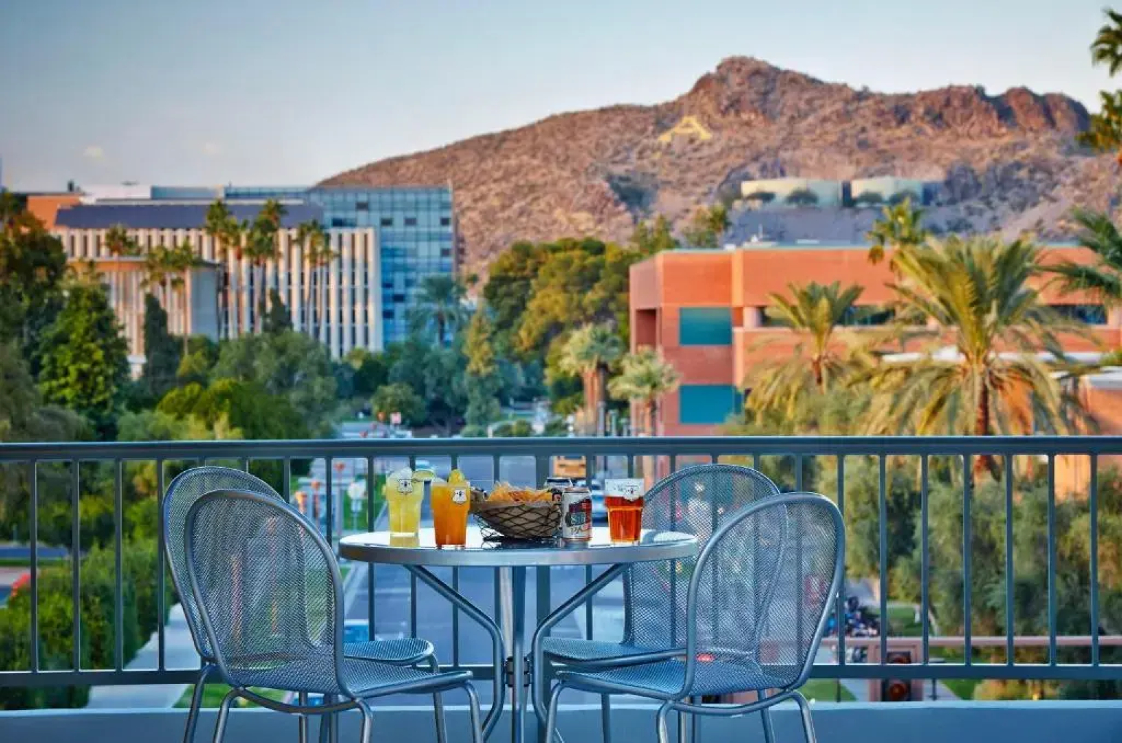Отель Graduate by Hilton Tempe