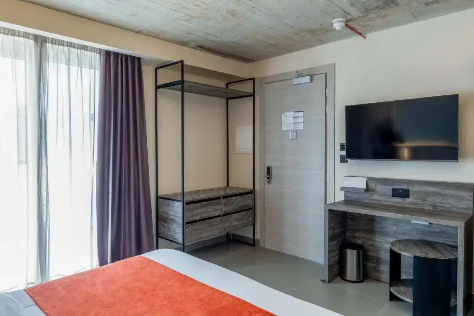 Alavits Hotel by ST Hotels
