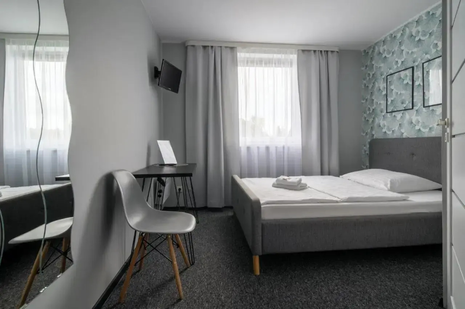 Accommodation Stop and Sleep