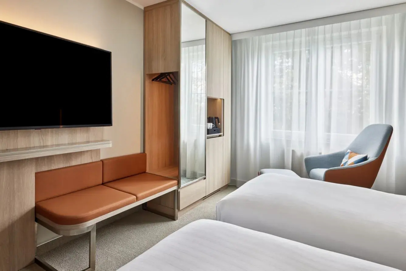 Отель Courtyard by Marriott Dortmund