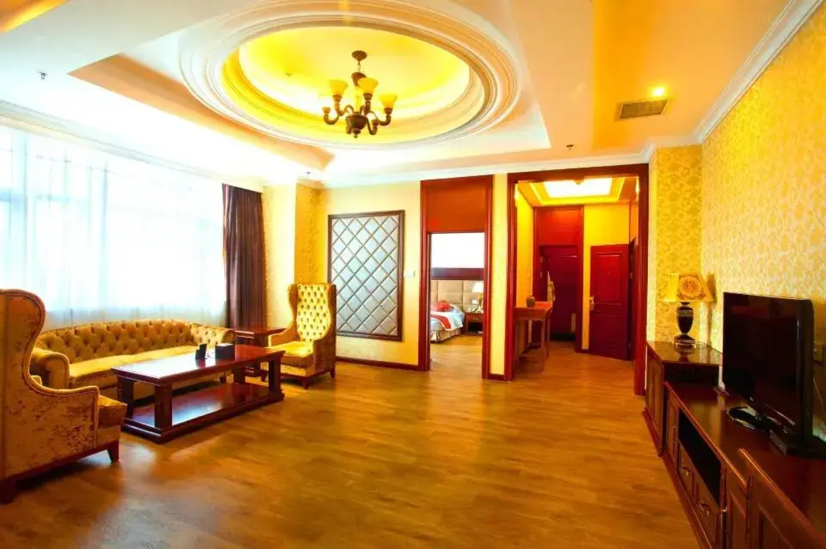 Hot Spring Leisure City International Hotel