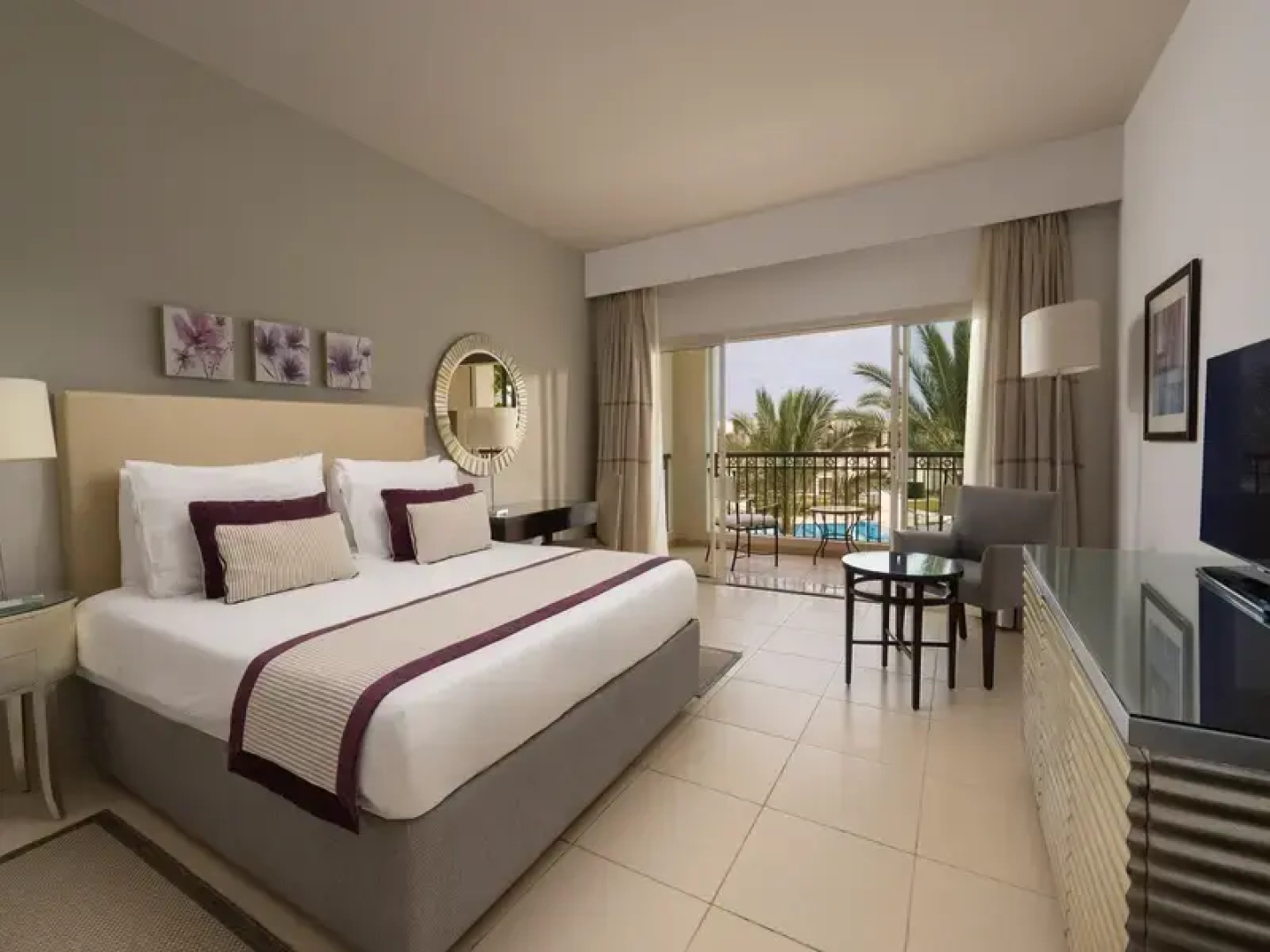 JAZ Elite Crystal, Almaza Bay