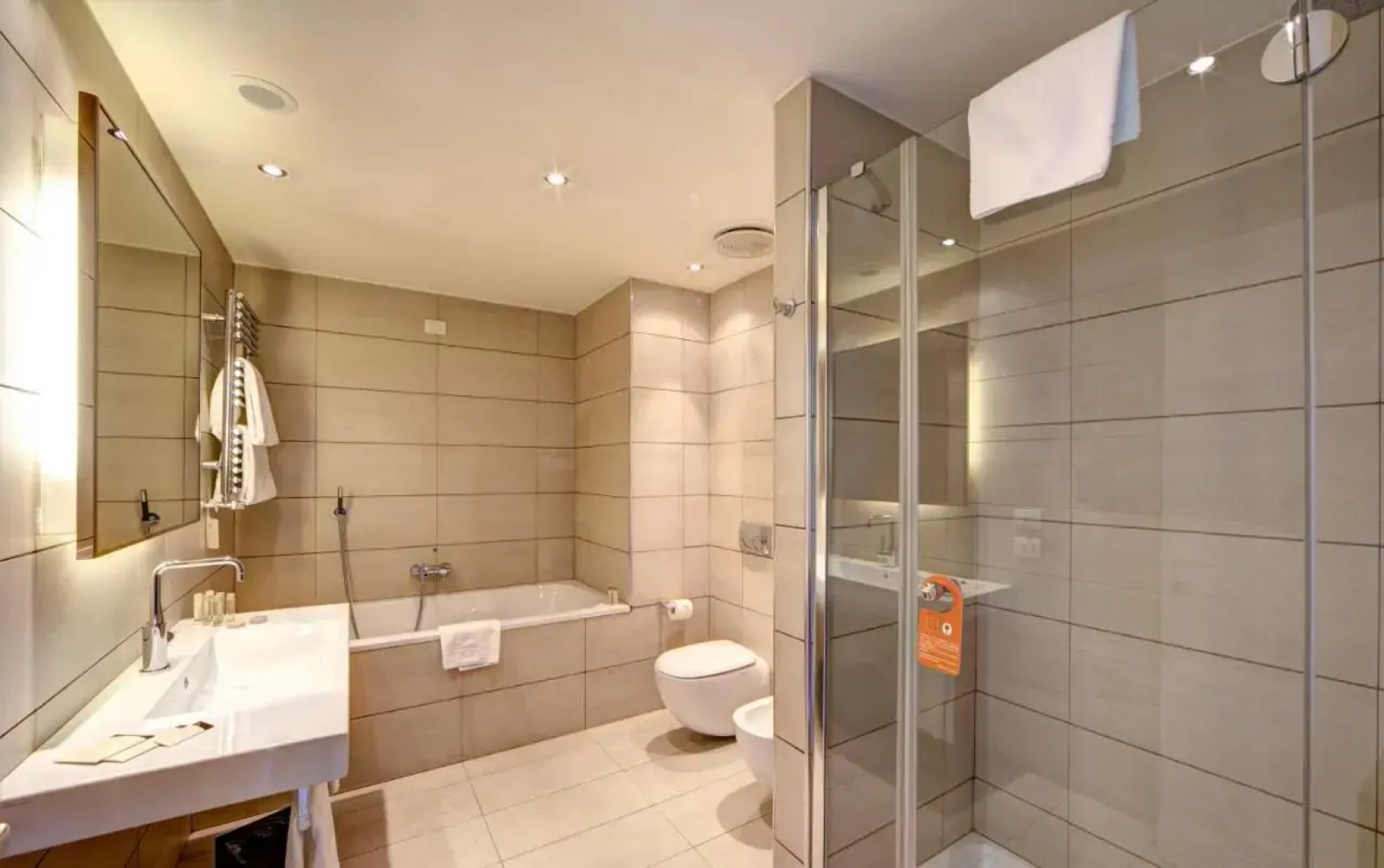 Milan Suite Hotel