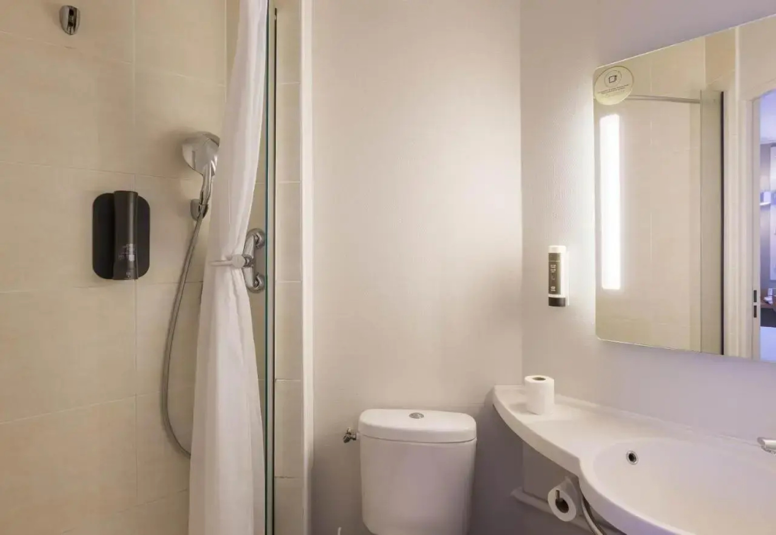 B&B HOTEL Auxerre Monéteau