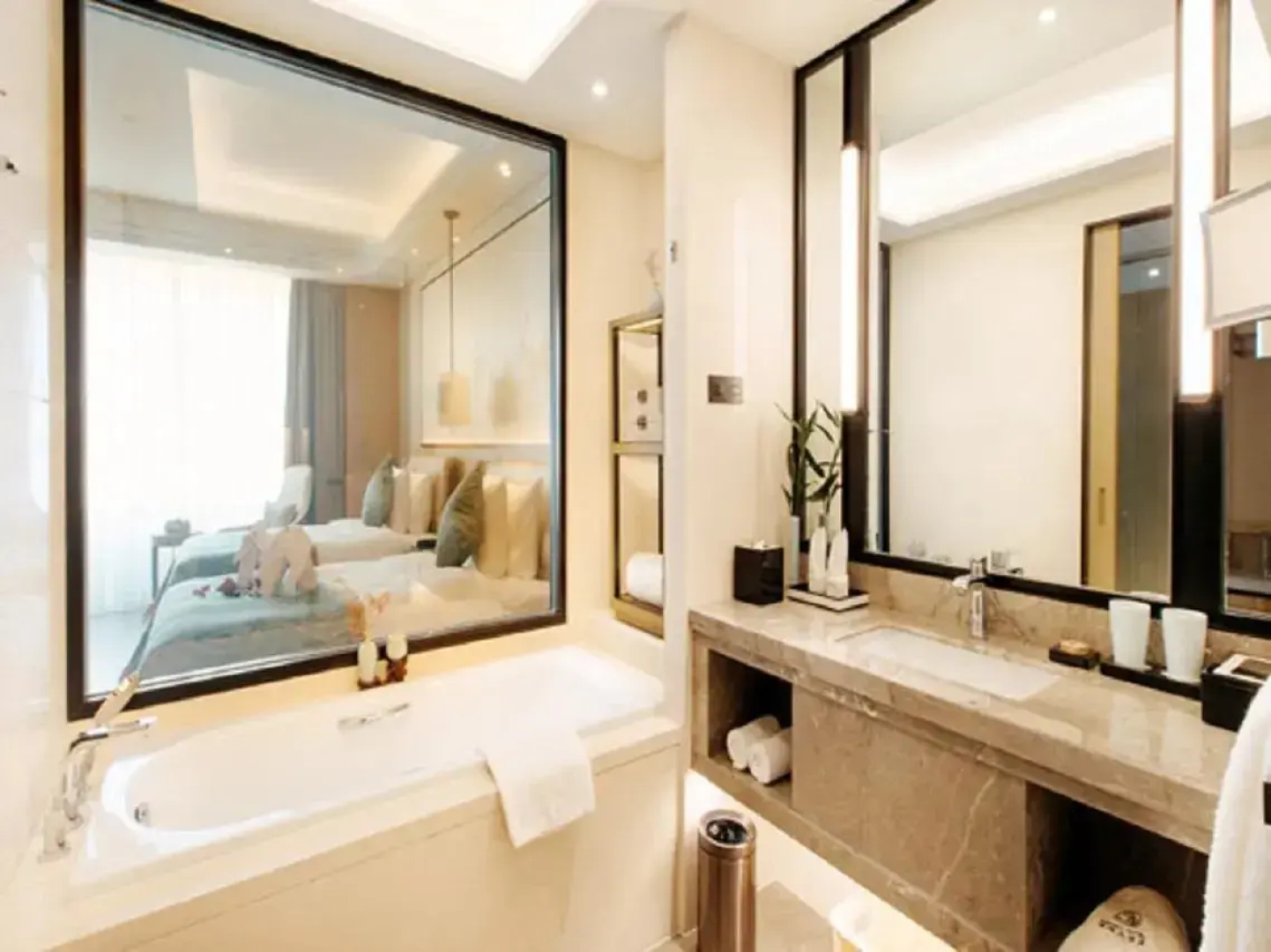 Xiangyi Hotel