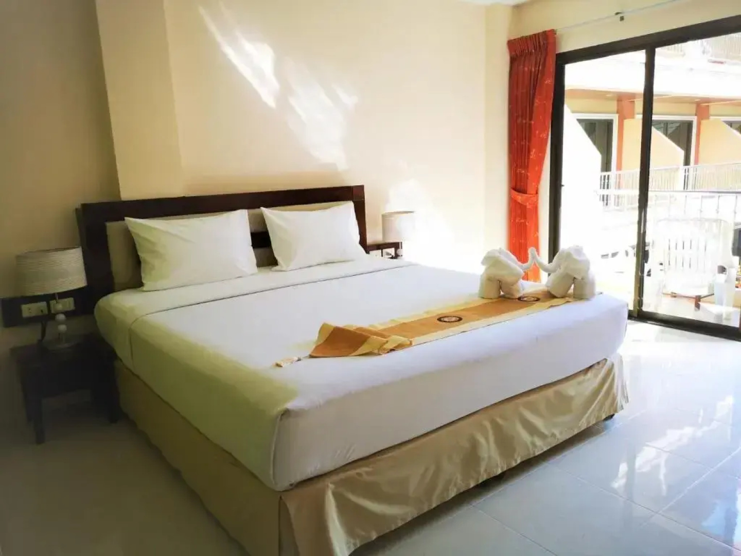 Seven Seas Hotel