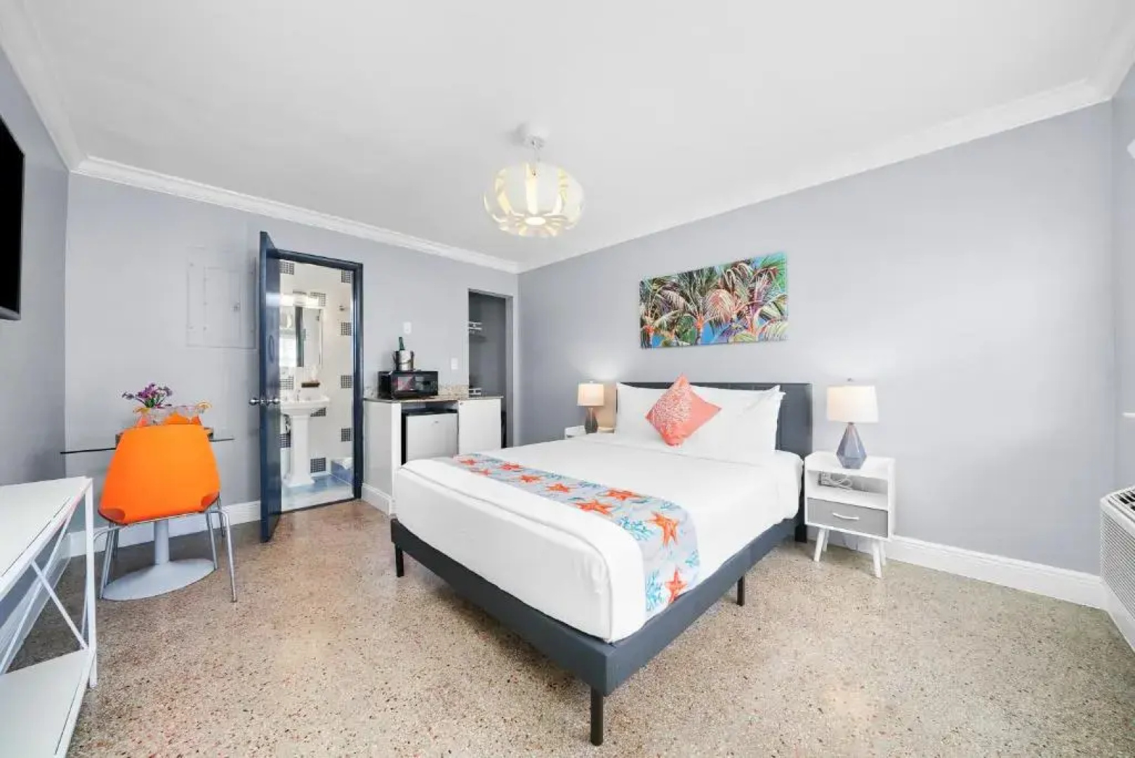 Hollywood Beach Suites