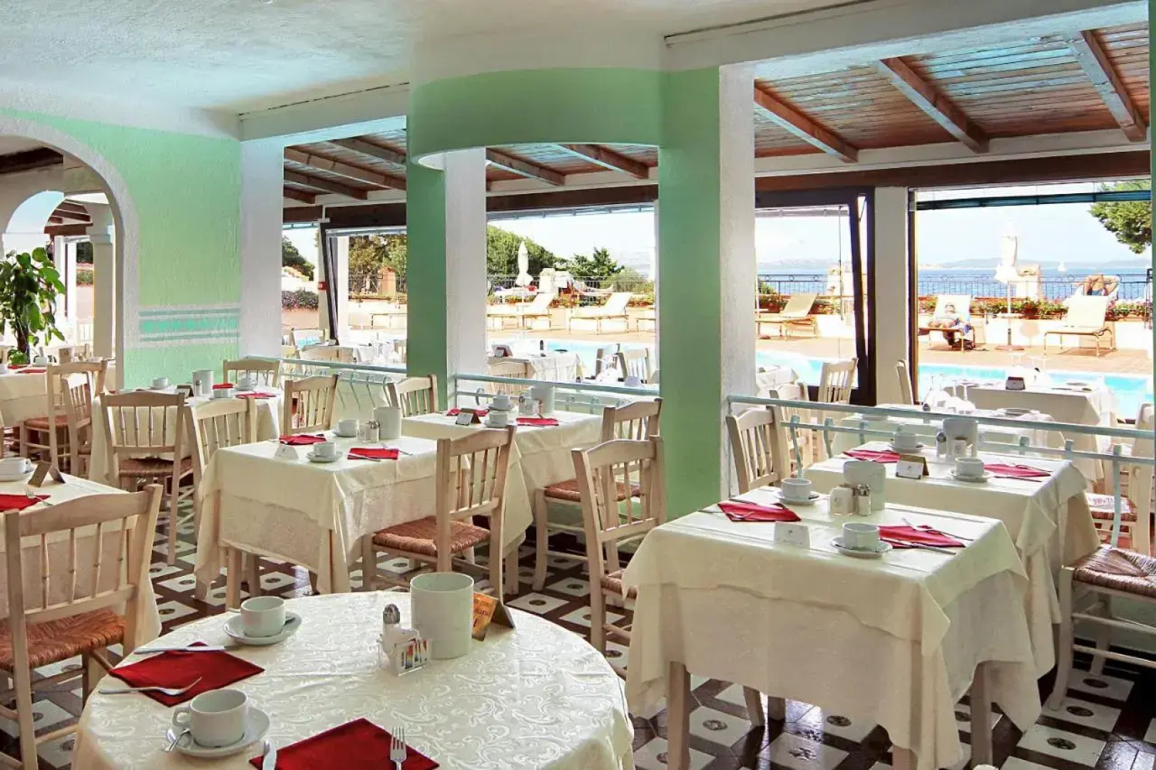 Grand Hotel Smeraldo Beach