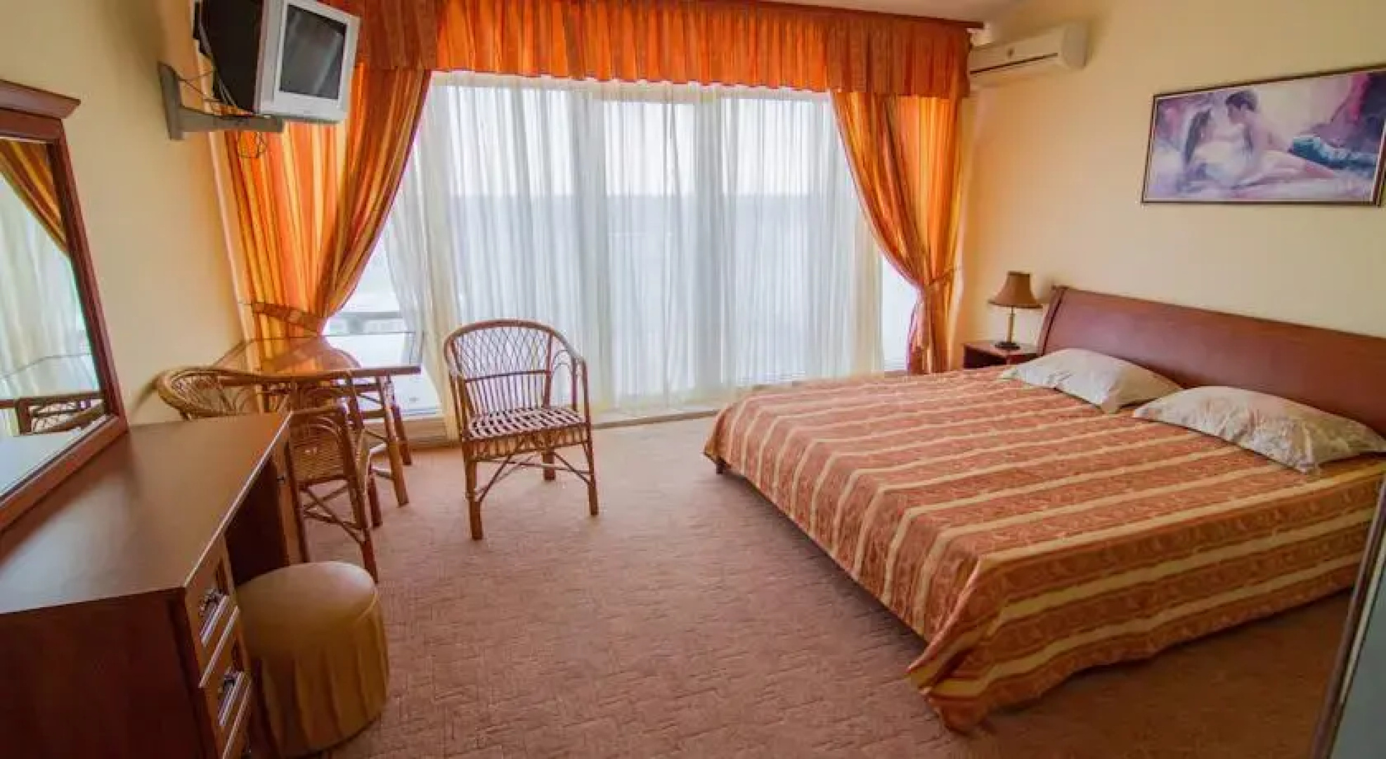 Fort Nox Hotel